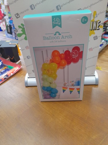 Balloon arch kit with pump - balloon,